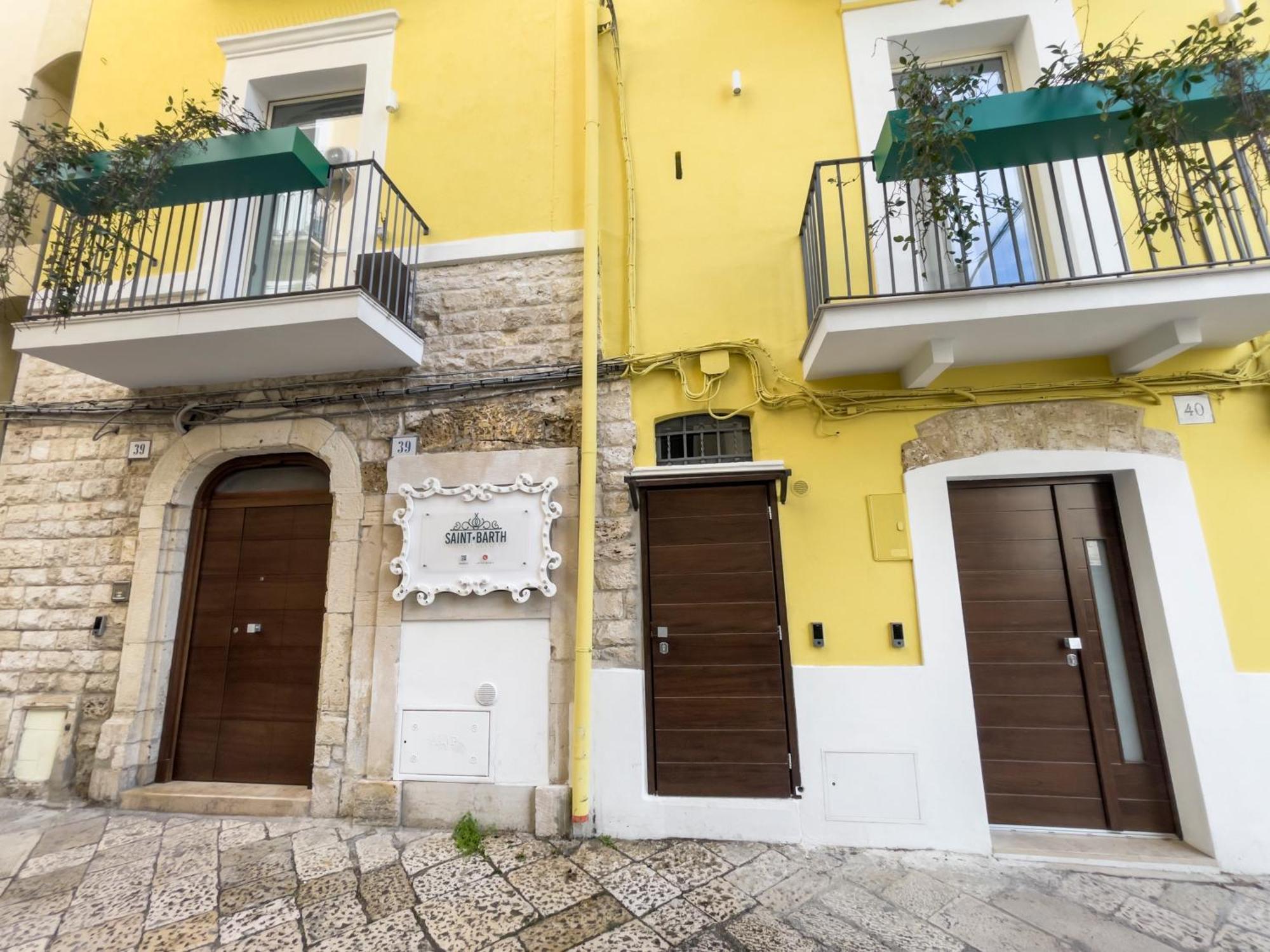 Saint Barth Guest House - Steps Loft In Bari Exterior foto